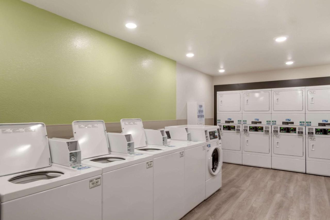 Woodspring Suites Colorado Springs North - Air Force Academy エクステリア 写真